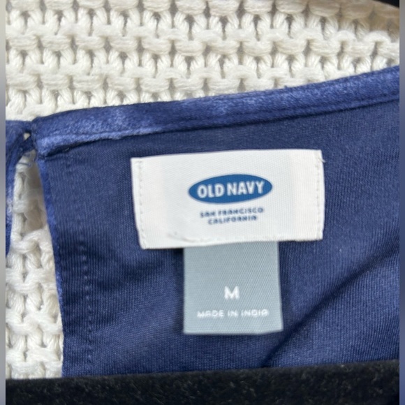 Navy and White Geometric Pattern Dress by Old Navy. Size Medium - Picture 3 of 9